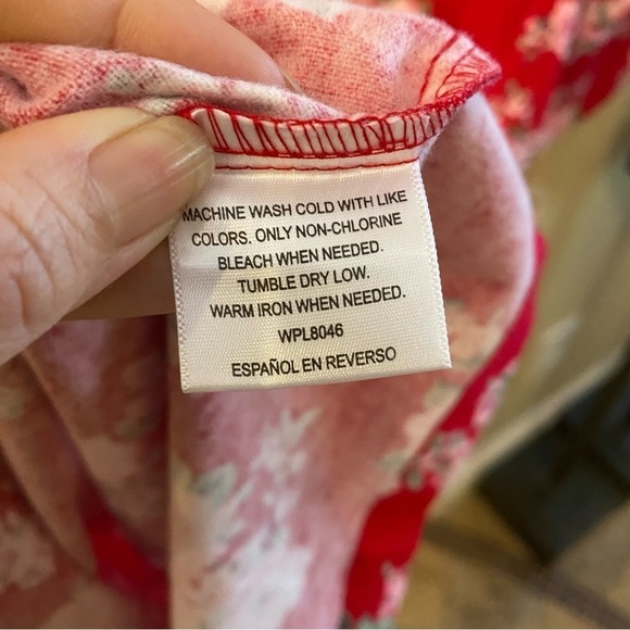 NWT~CHARTER CLUB Women Red Floral Flannel Nightgown Size Large - Picture 8 of 9